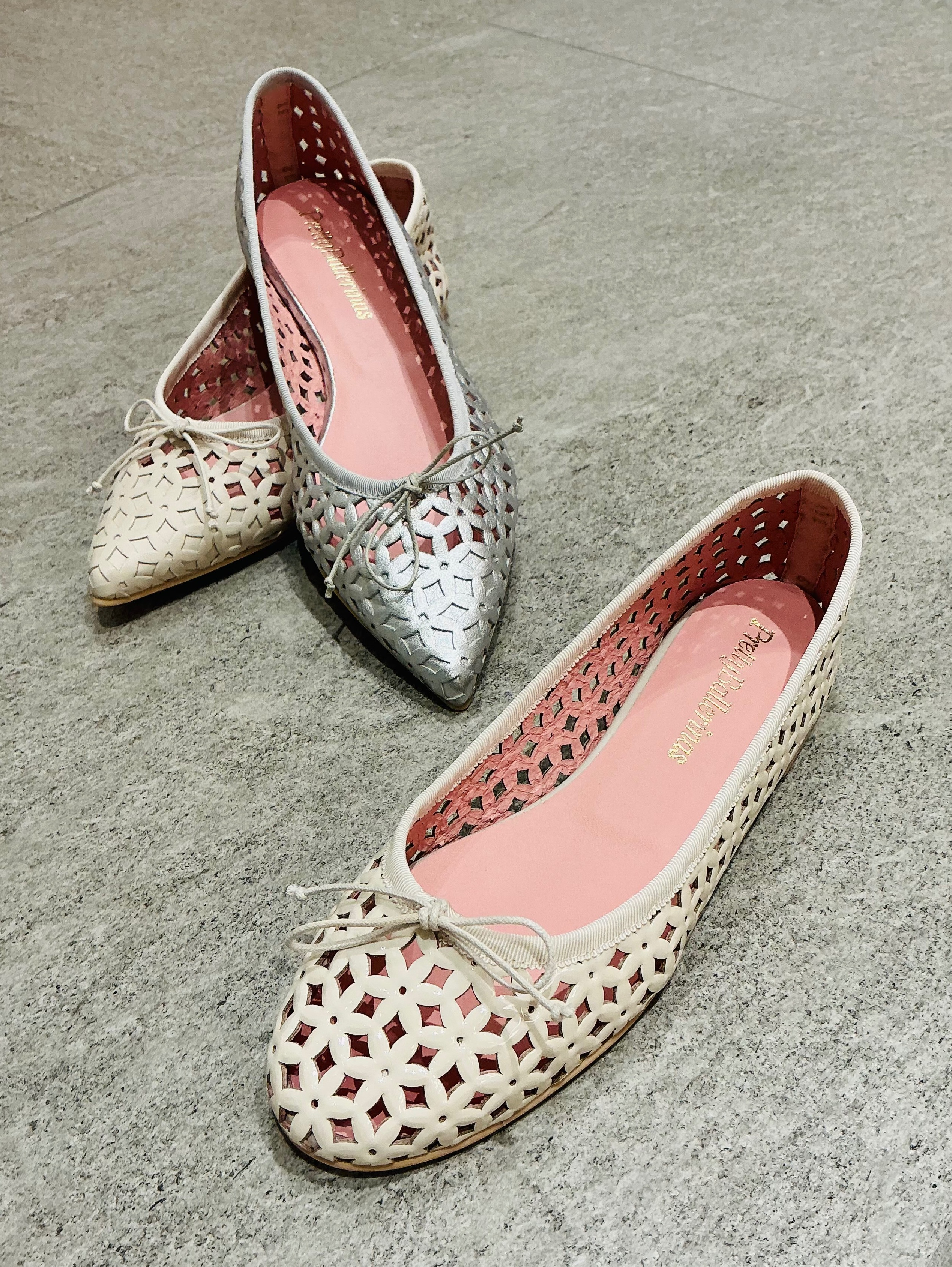 ✴︎涼しげなフラワーカットワークバレリーナ✴︎｜ショップブログ