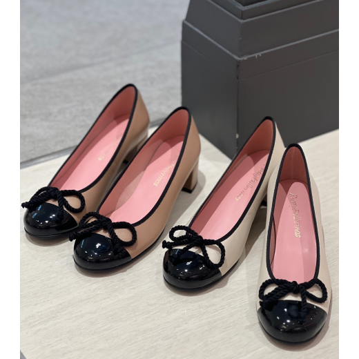 🌟シンプルなチャンキーヒール👠