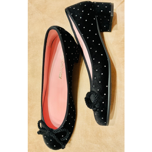 🩰Little Black Heel🩰